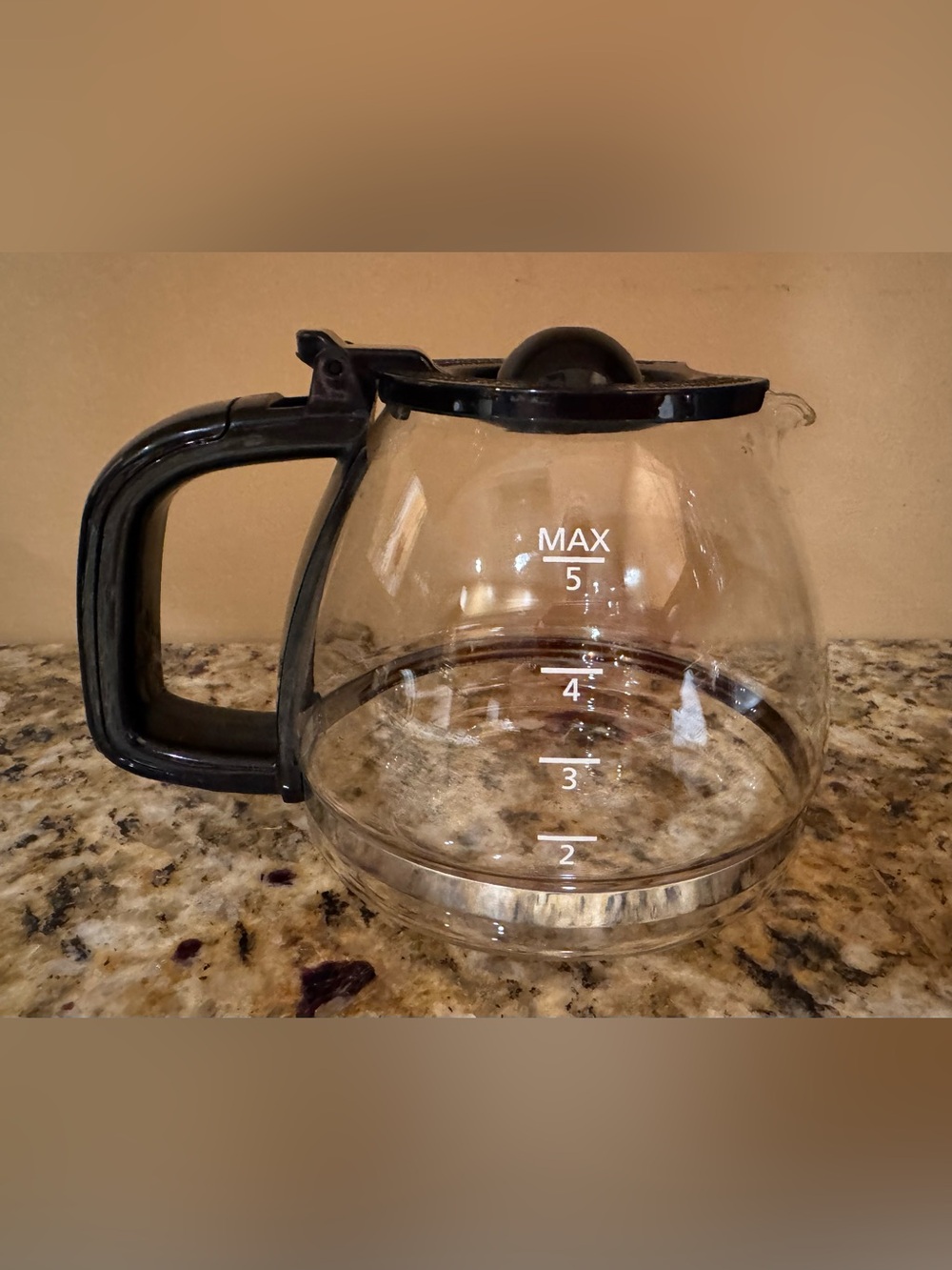 Mainstays 5 cup Glass Coffee Carafe replacement with Black Handle and Lid: clean